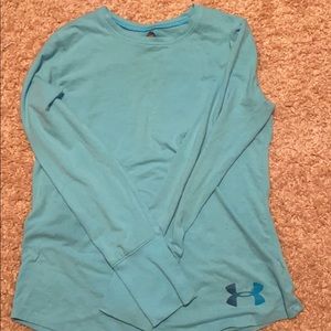 Loose Fit Under Armor long sleeve